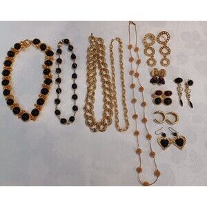LOT OF BLACK, GOLD TONE NECKLACES, EARRINGS UNBRANDED 11 PIECES